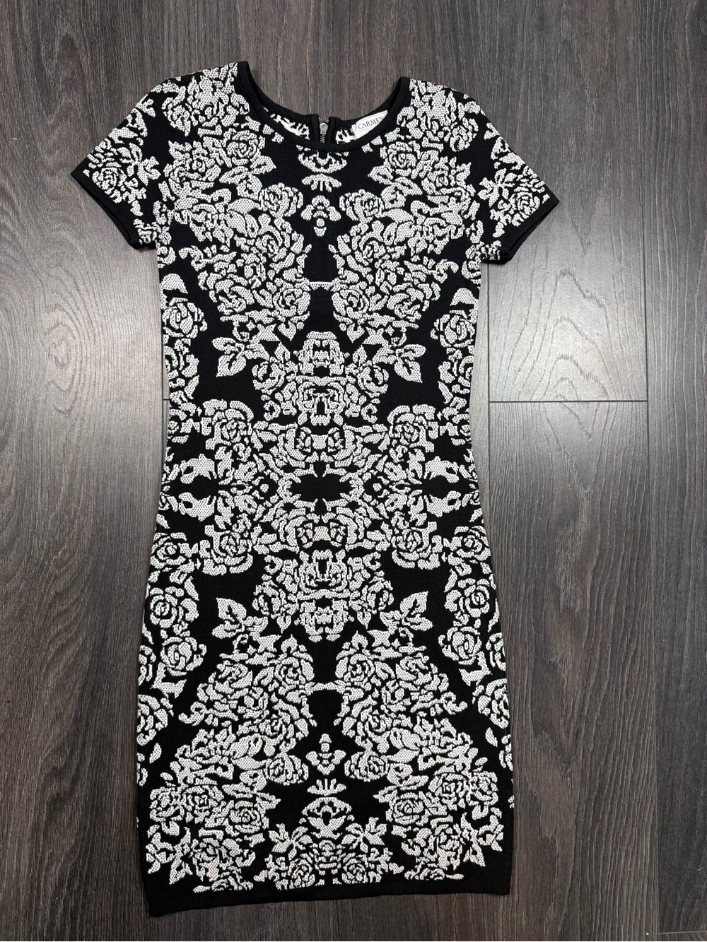 Carmen Marc Valvo Black and White Floral Knit Sheath Dress